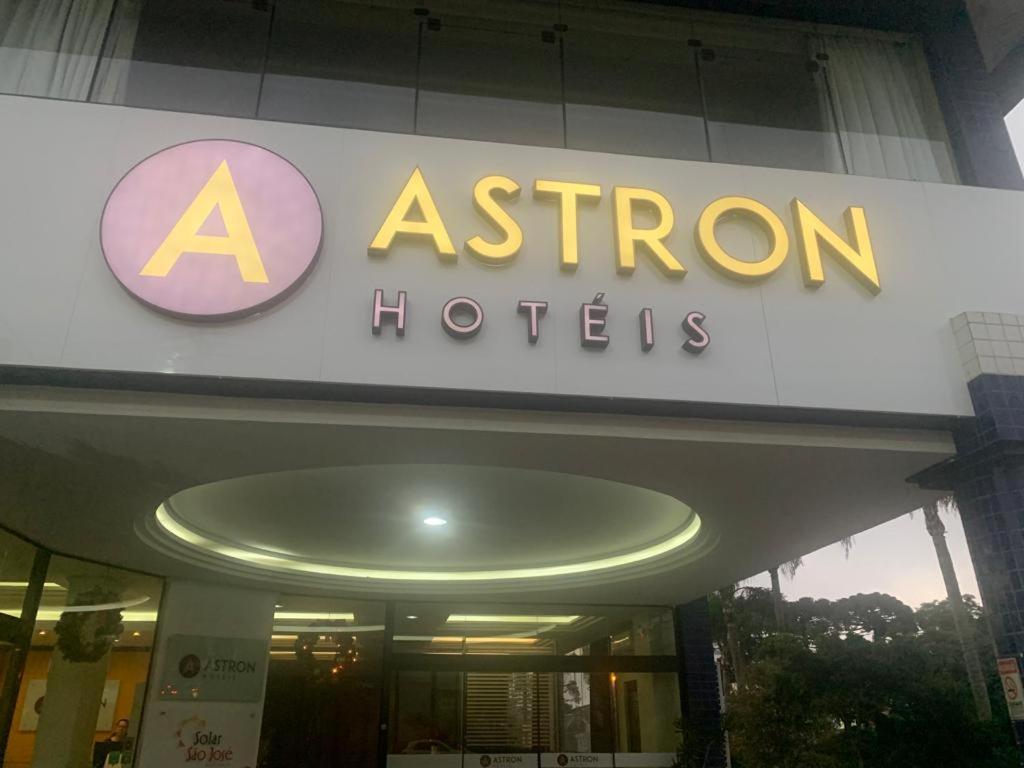 Astron Suítes São José dos Pinhais Exterior foto